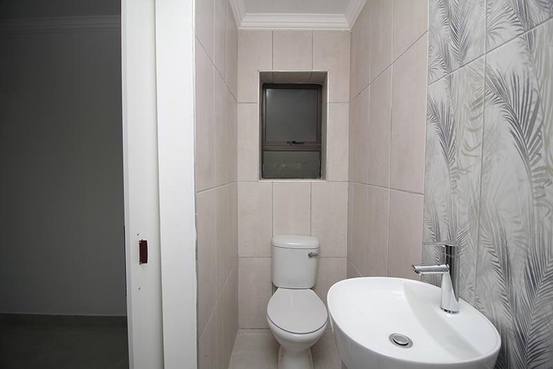 3 Bedroom Property for Sale in Fraaiuitsig Western Cape